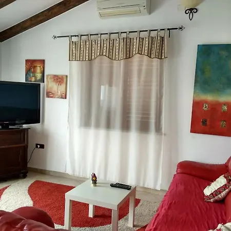 Apartment Claudia *