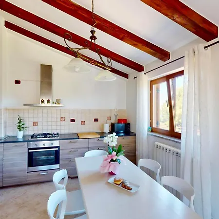 With Balcony & Parking, Claudia Apartman Rovinj